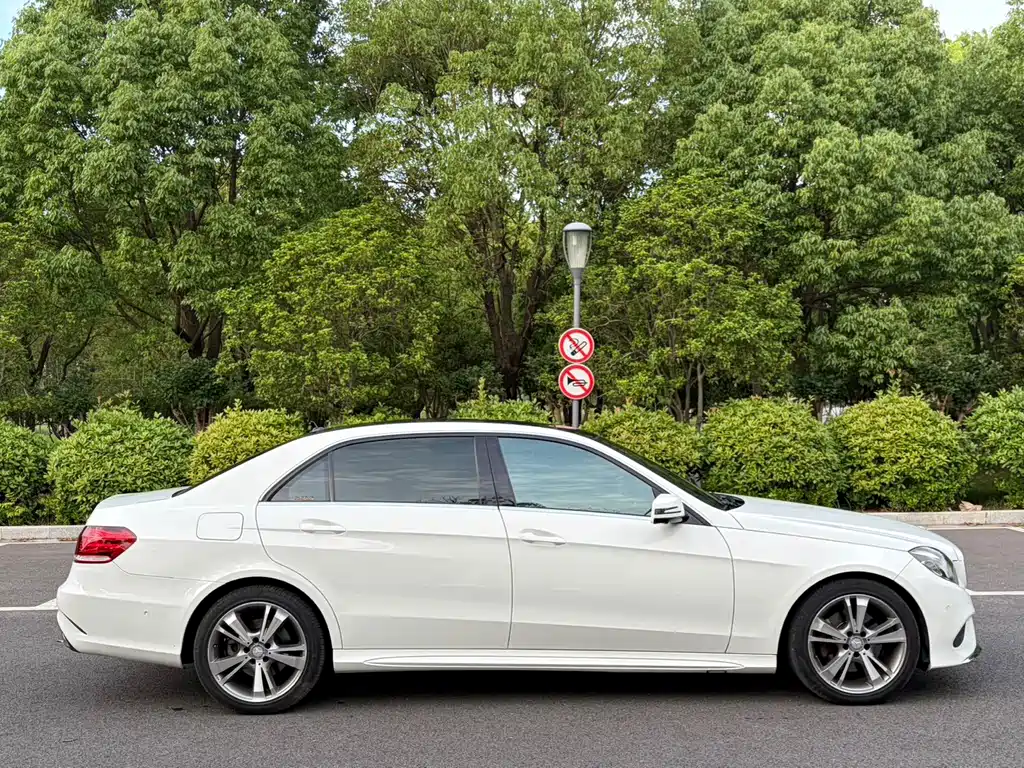 Mercedes-Benz E-Class 2015