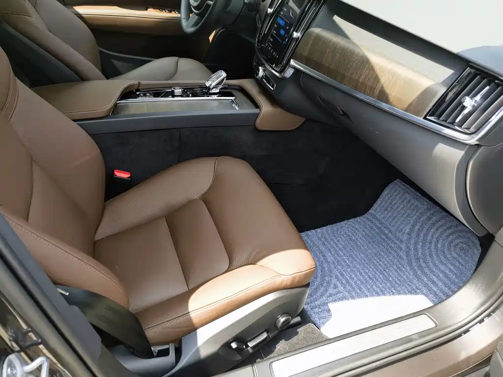 Volvo V90 2023 — фото 16