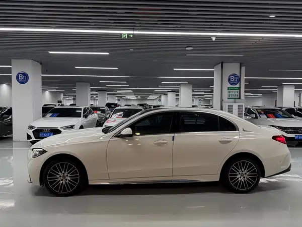 Mercedes-Benz C-Class 2023