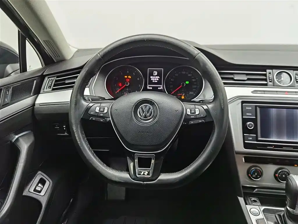 Volkswagen Magotan 2017 — фото 11