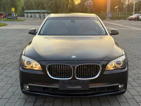 BMW 7 Series 2011