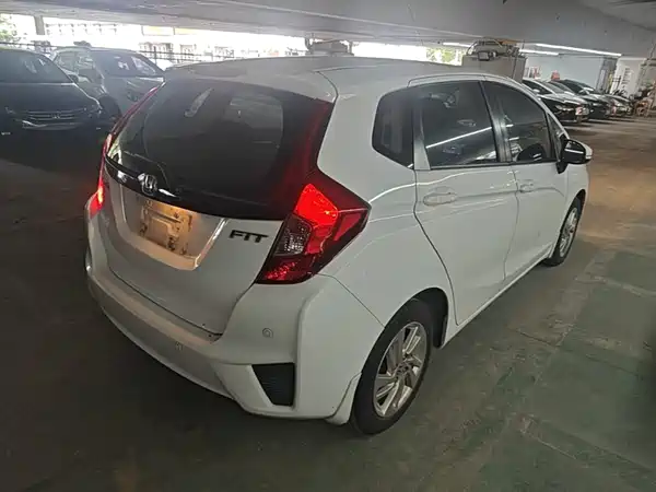 Honda Fit 2016