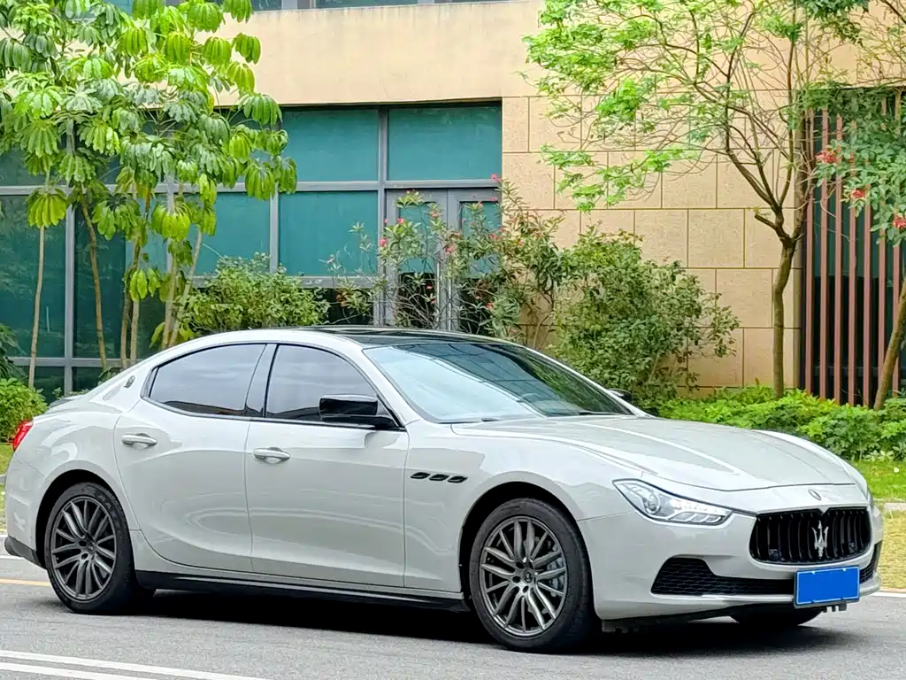 Maserati Ghibli 2014 — фото 3