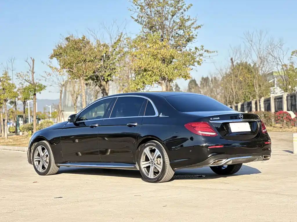 Mercedes-Benz E-Class 2020 — фото 6