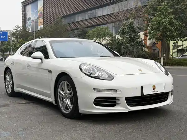 Porsche Panamera 2014