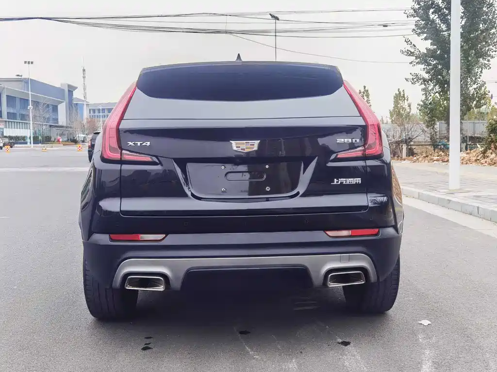 Cadillac XT4 2020 — фото 10