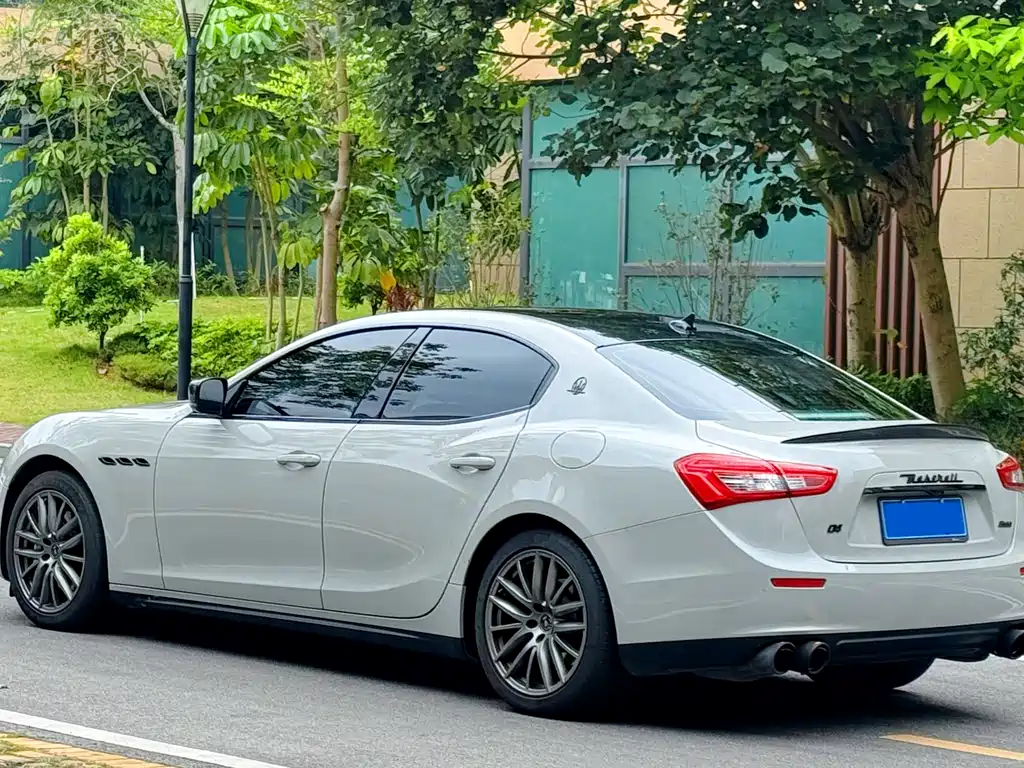 Maserati Ghibli 2014 — фото 4