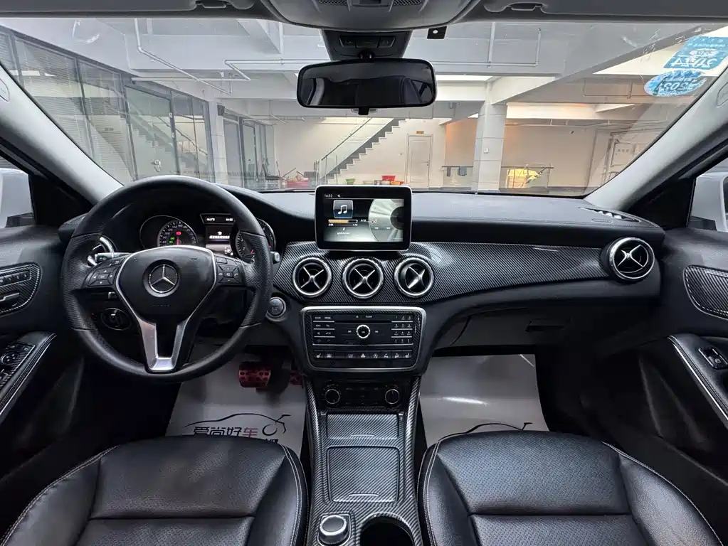 Mercedes-Benz GLA 2016 — фото 9