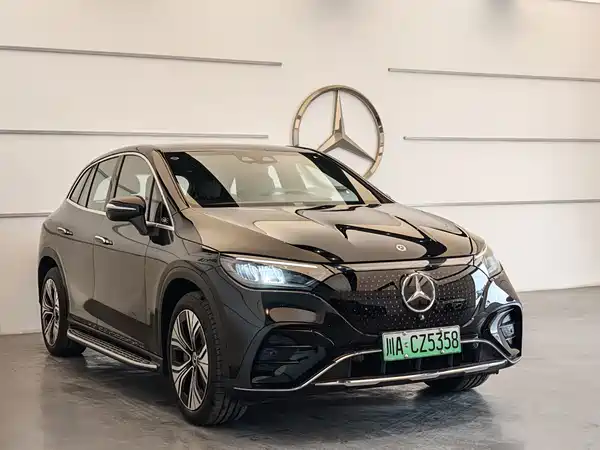 Mercedes-Benz EQE SUV 2025