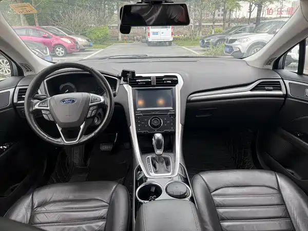 Ford Mondeo 2013