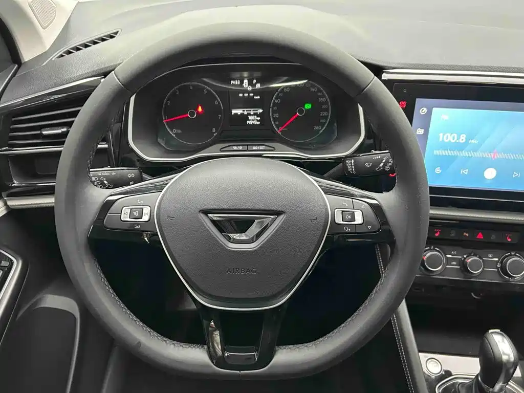 Jetta VS5 2022