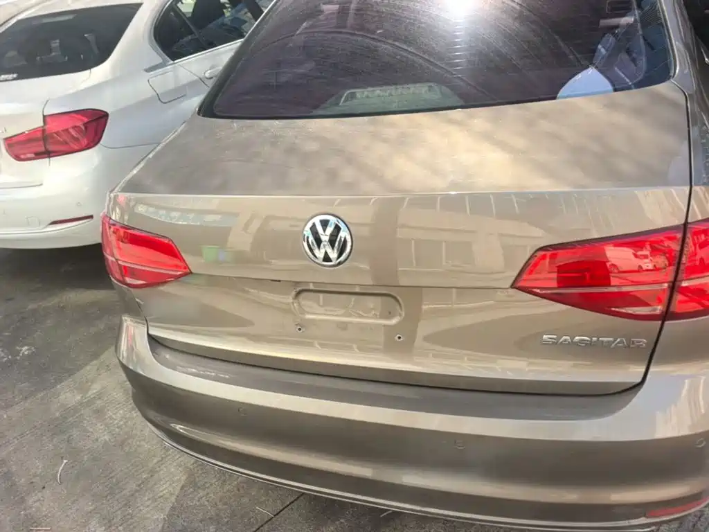 Volkswagen Sagitar 2017