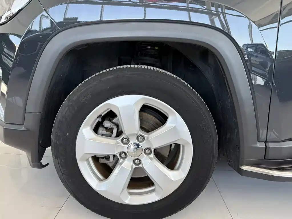 Jeep Compass 2018 — фото 5
