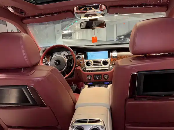 Rolls-Royce Ghost 2015