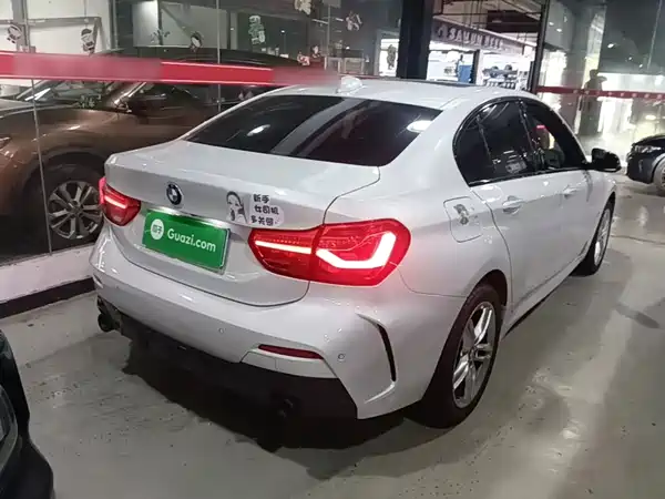 BMW 1 Series 2022