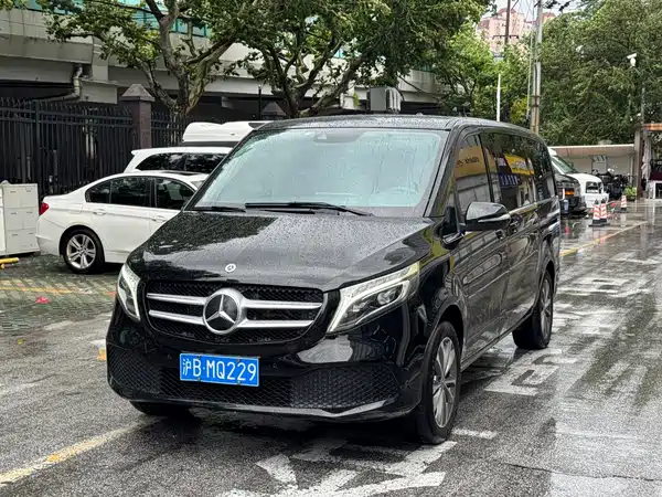 Mercedes-Benz V-Class 2022
