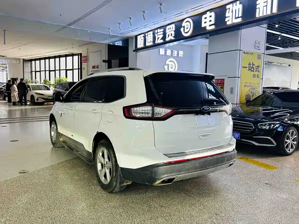 Ford Edge 2016