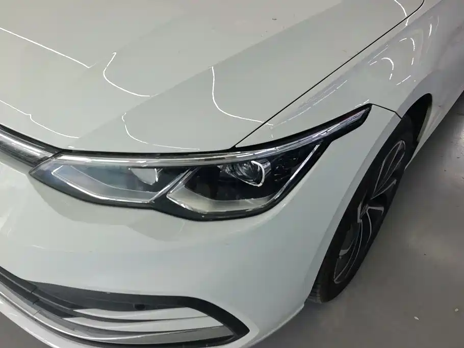Volkswagen Golf 2024