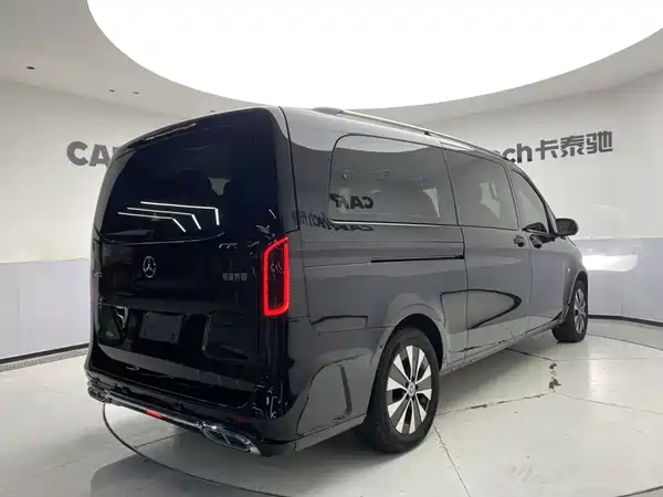 Mercedes-Benz Vito 2023