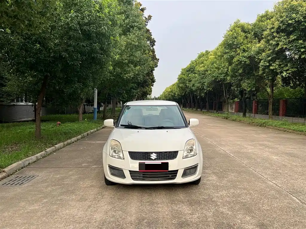 Suzuki Swift 2015