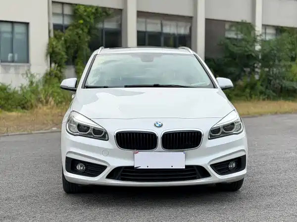 BMW 2 Series Station Wagon 2017