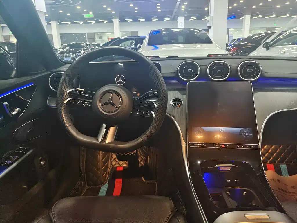 Mercedes-Benz C-Class 2024 — фото 15