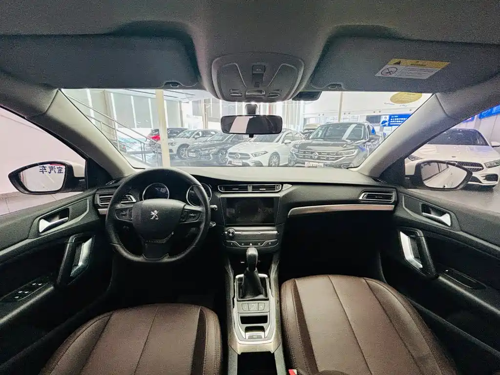 Peugeot 408 2017 — фото 13