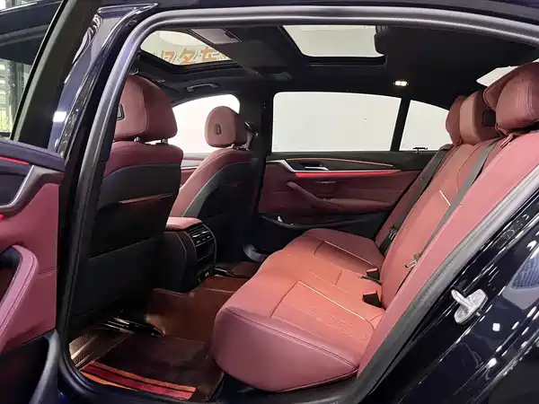BMW 5 Series 2023