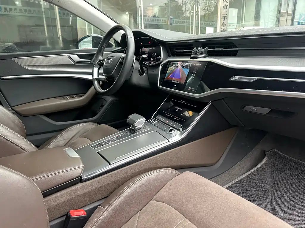 Audi A7L 2023 — фото 12
