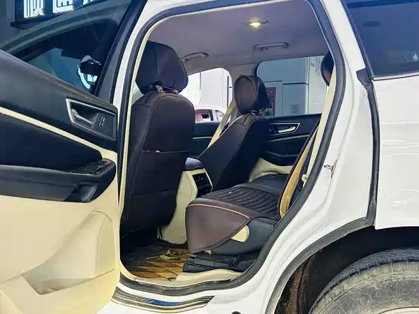 Ford Edge 2016