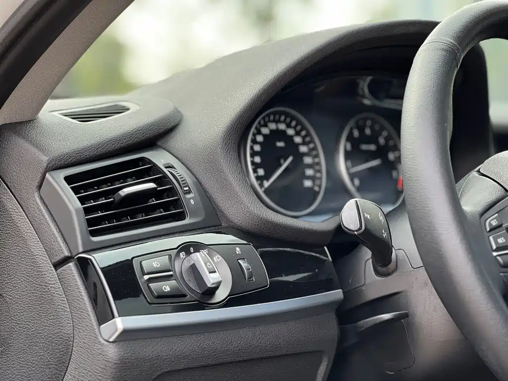 BMW X3 2015 — фото 24