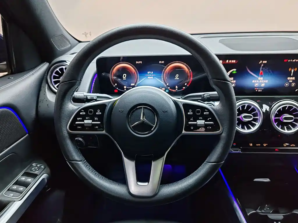 Mercedes-Benz GLB 2021 — фото 13