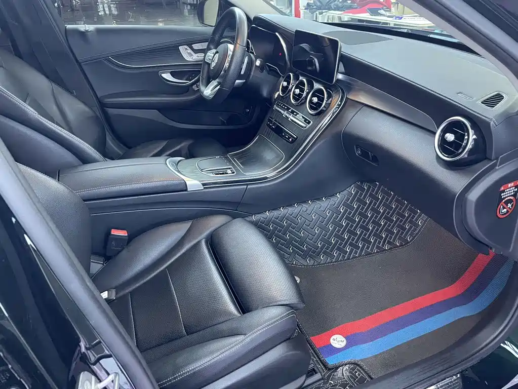 Mercedes-Benz C-Class 2020 — фото 17
