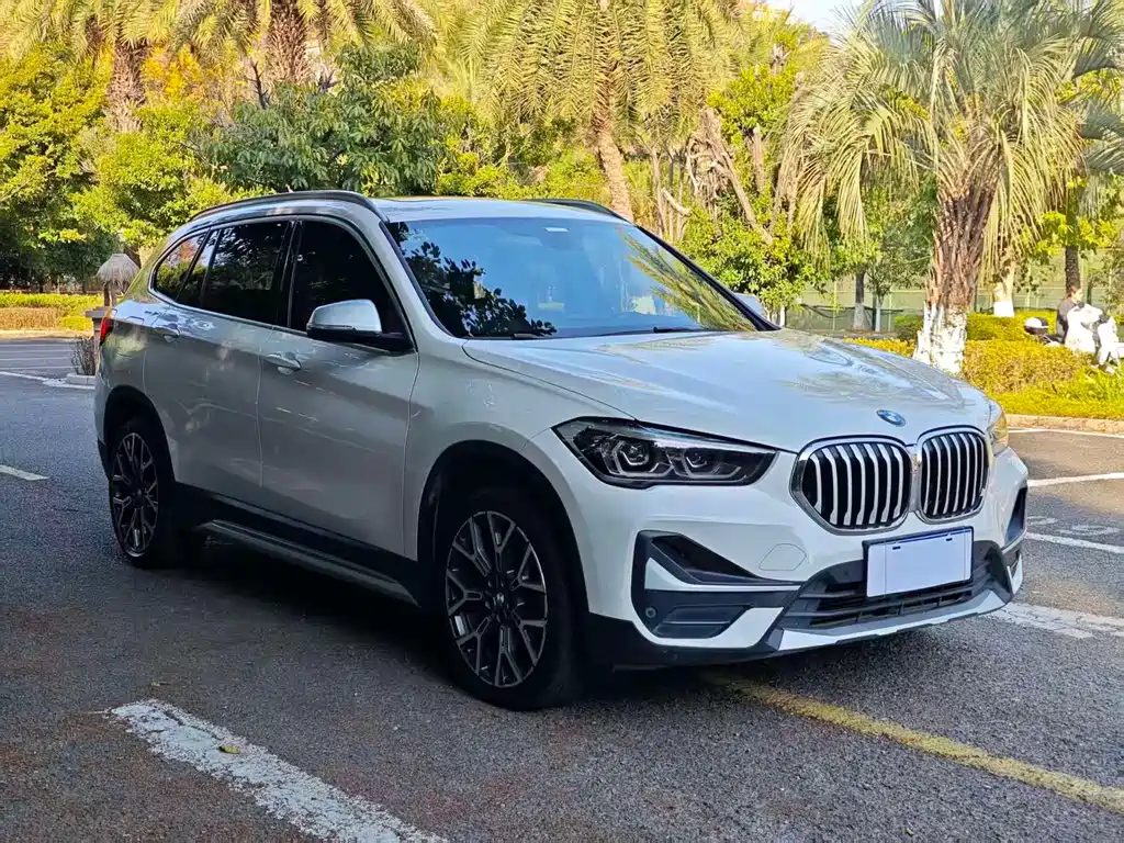 BMW X1 2021 — фото 2
