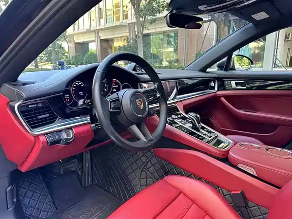 Porsche Panamera 2022
