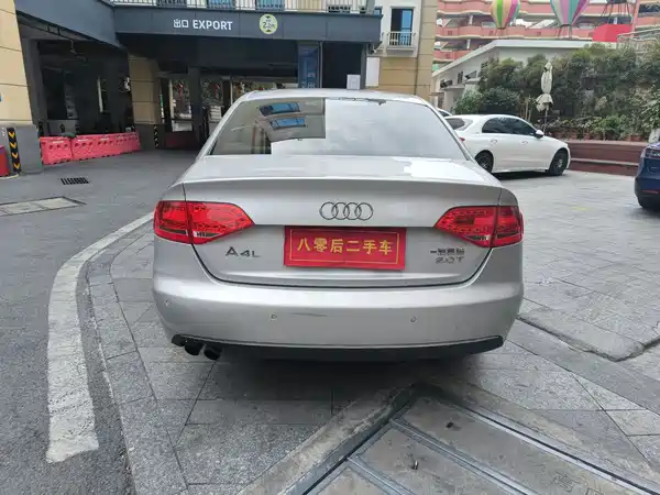 Audi A4L 2011