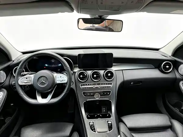 Mercedes-Benz C-Class 2022