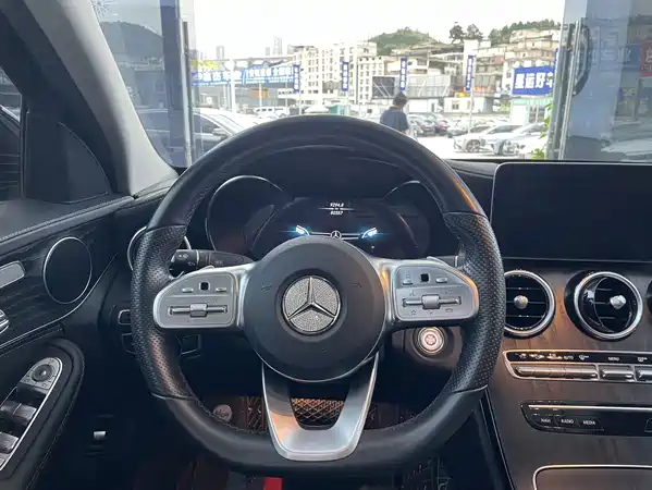 Mercedes-Benz C-Class 2020