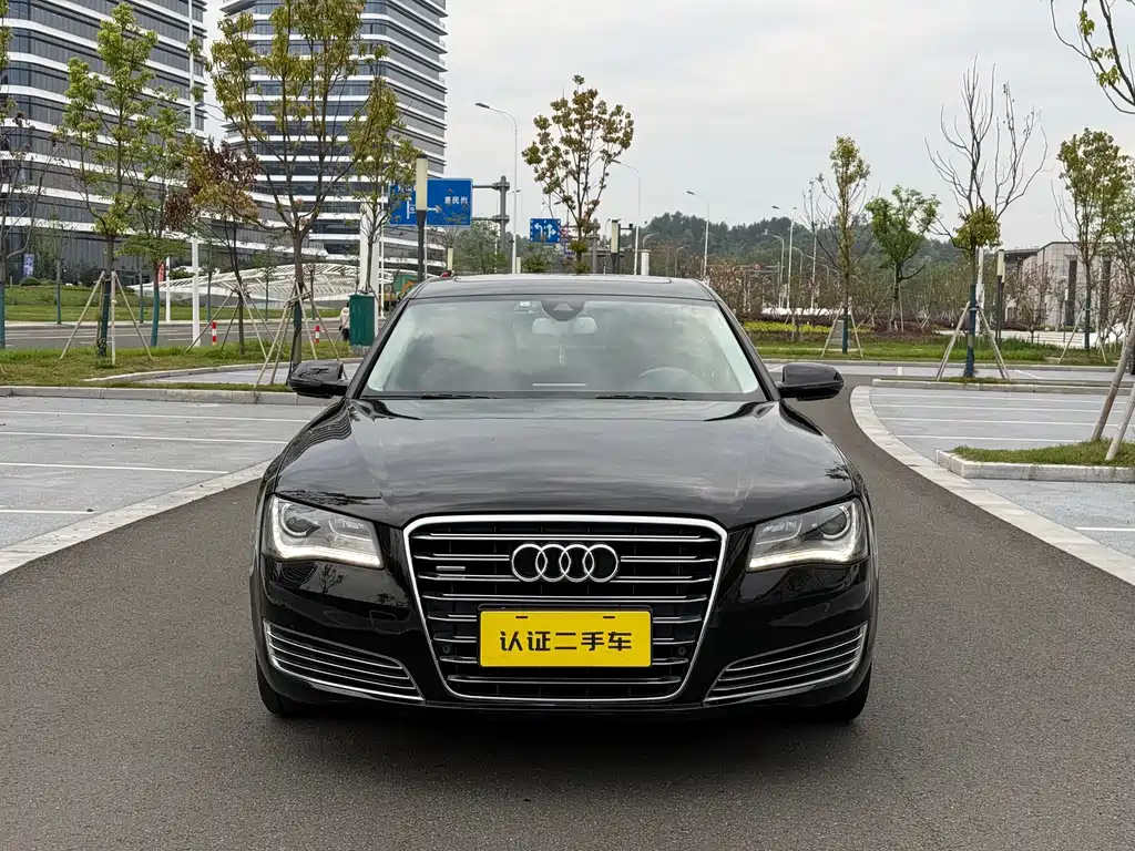 Audi A8 2013 — фото 1