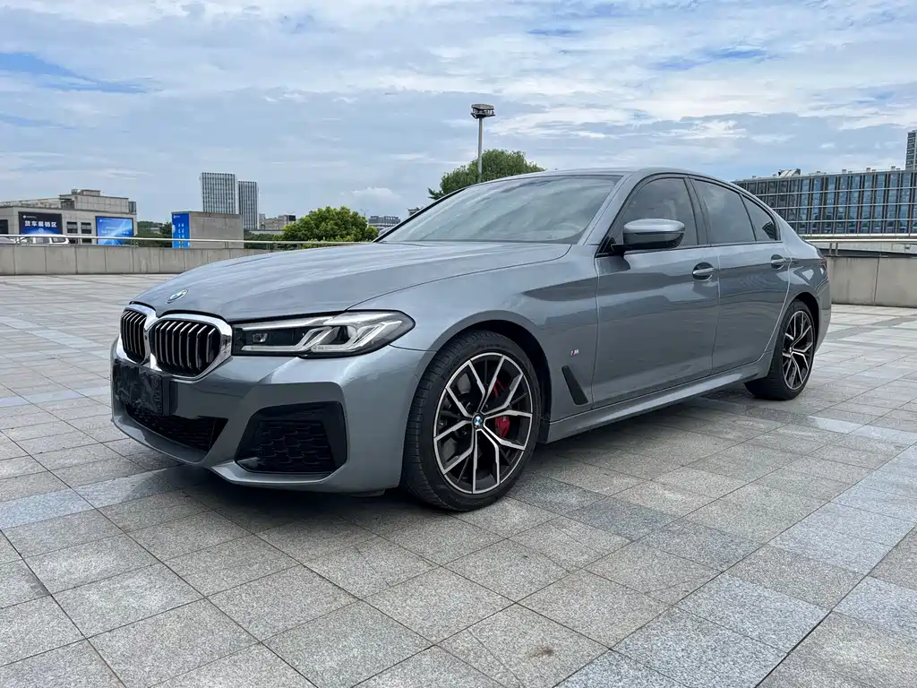 BMW 5 Series 2022