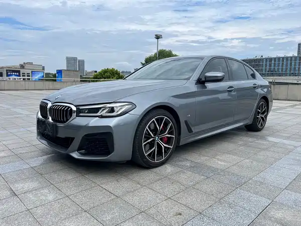 BMW 5 Series 2022