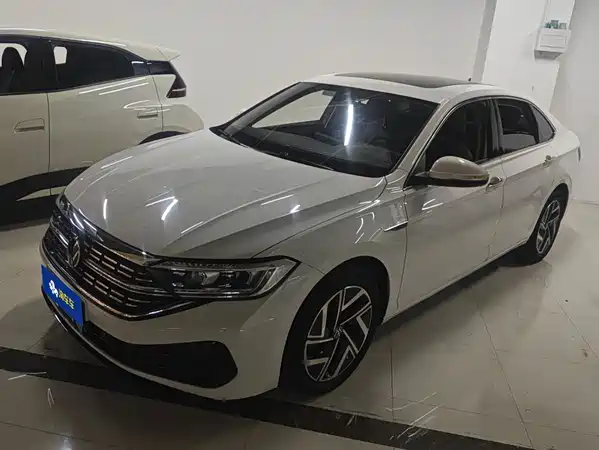 Volkswagen Sagitar 2023