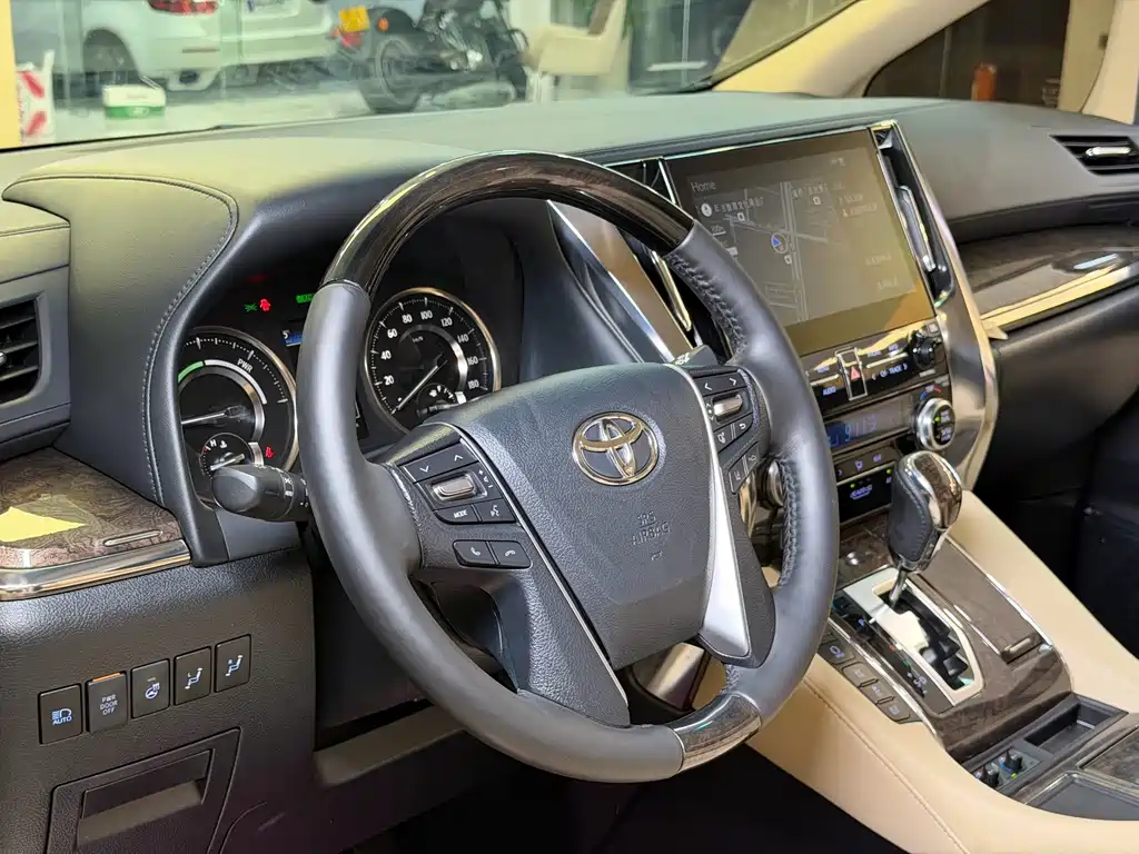Toyota Vellfire 2020 — фото 8