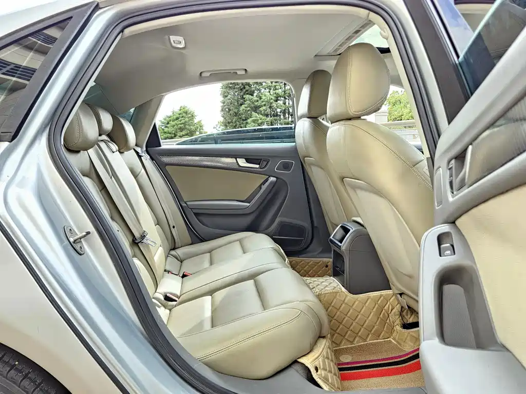 Audi A4L 2010