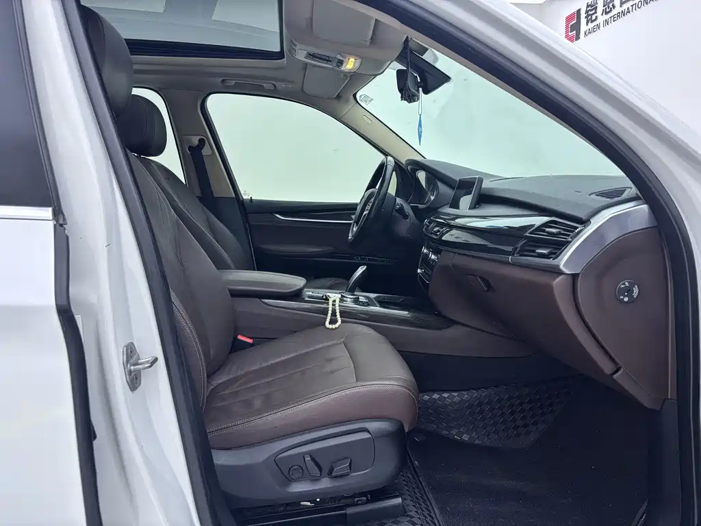 BMW X5 2015 — фото 13