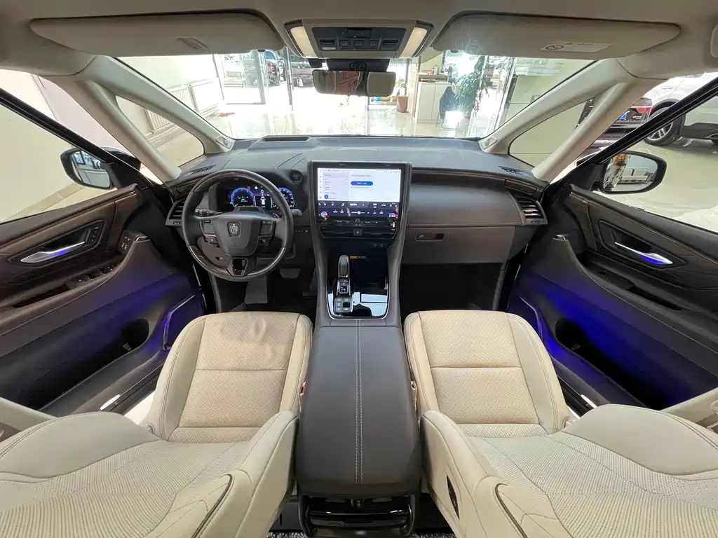 Toyota Vellfire 2024 — фото 22