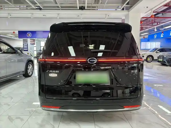 GAC Trumpchi E8 PHEV 2025