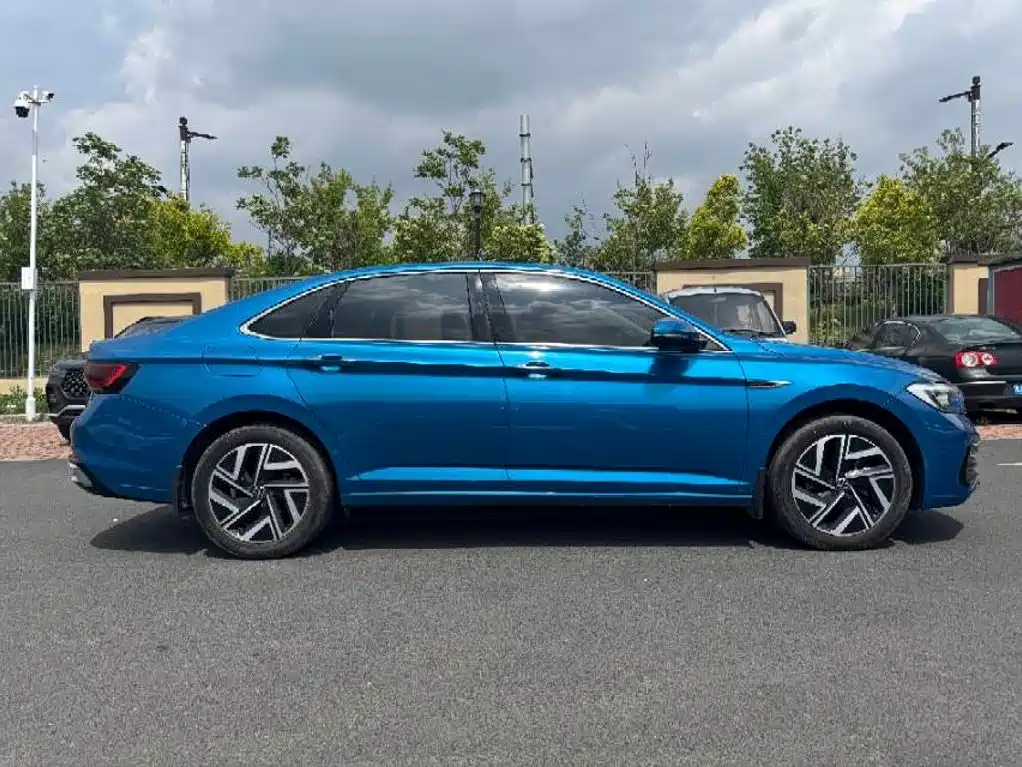 Volkswagen Sagitar 2022