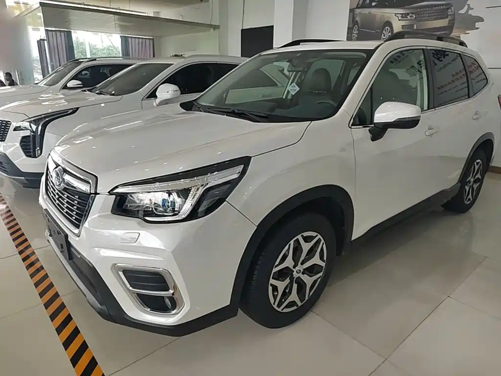 Subaru Forester 2020 — фото 2