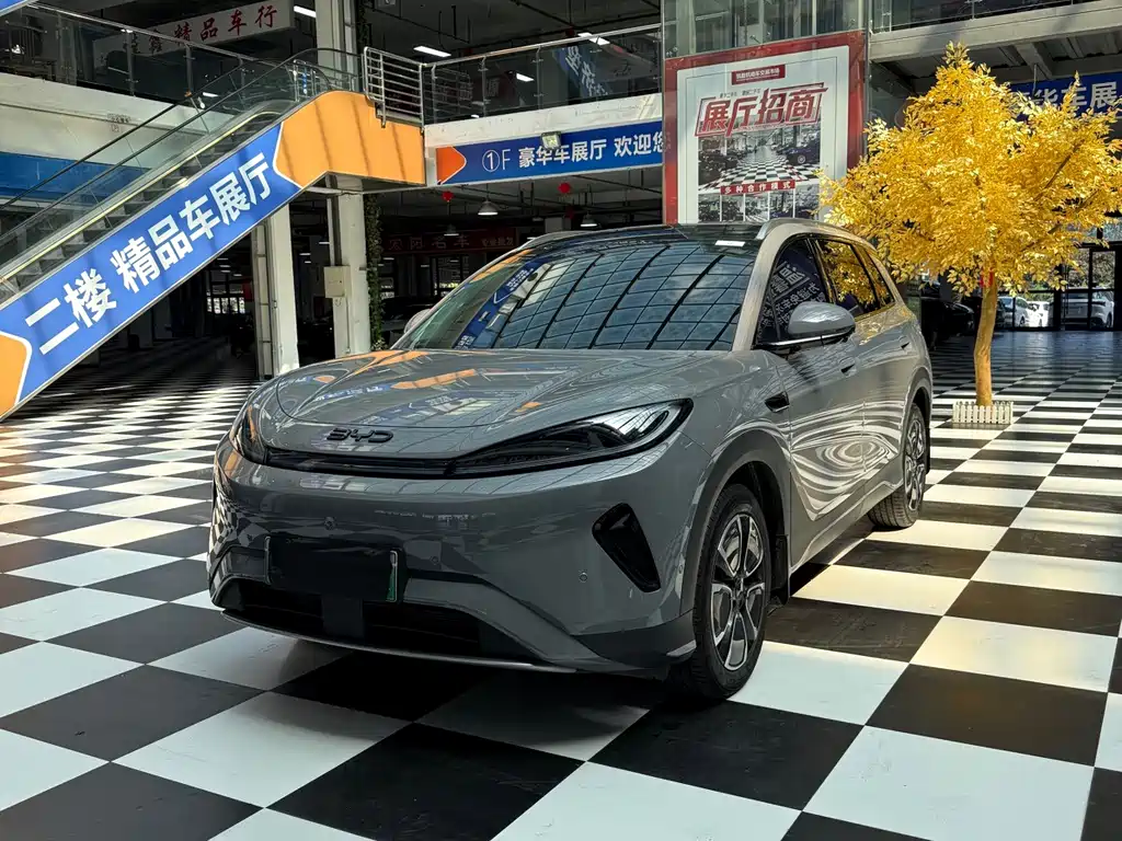 BYD Sealion 05 DM-i 2026 — фото 1